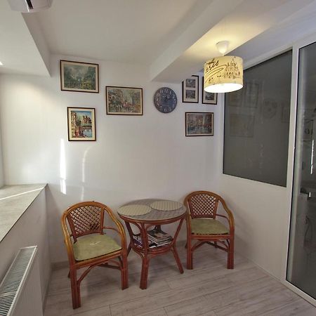 5 Apartshotel Faleza Galati Bagian luar foto