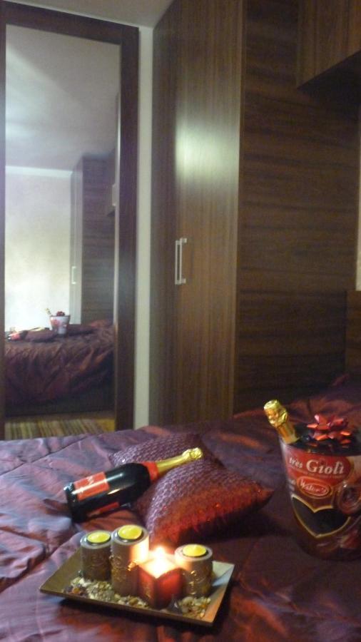 5 Apartshotel Faleza Galati Bagian luar foto