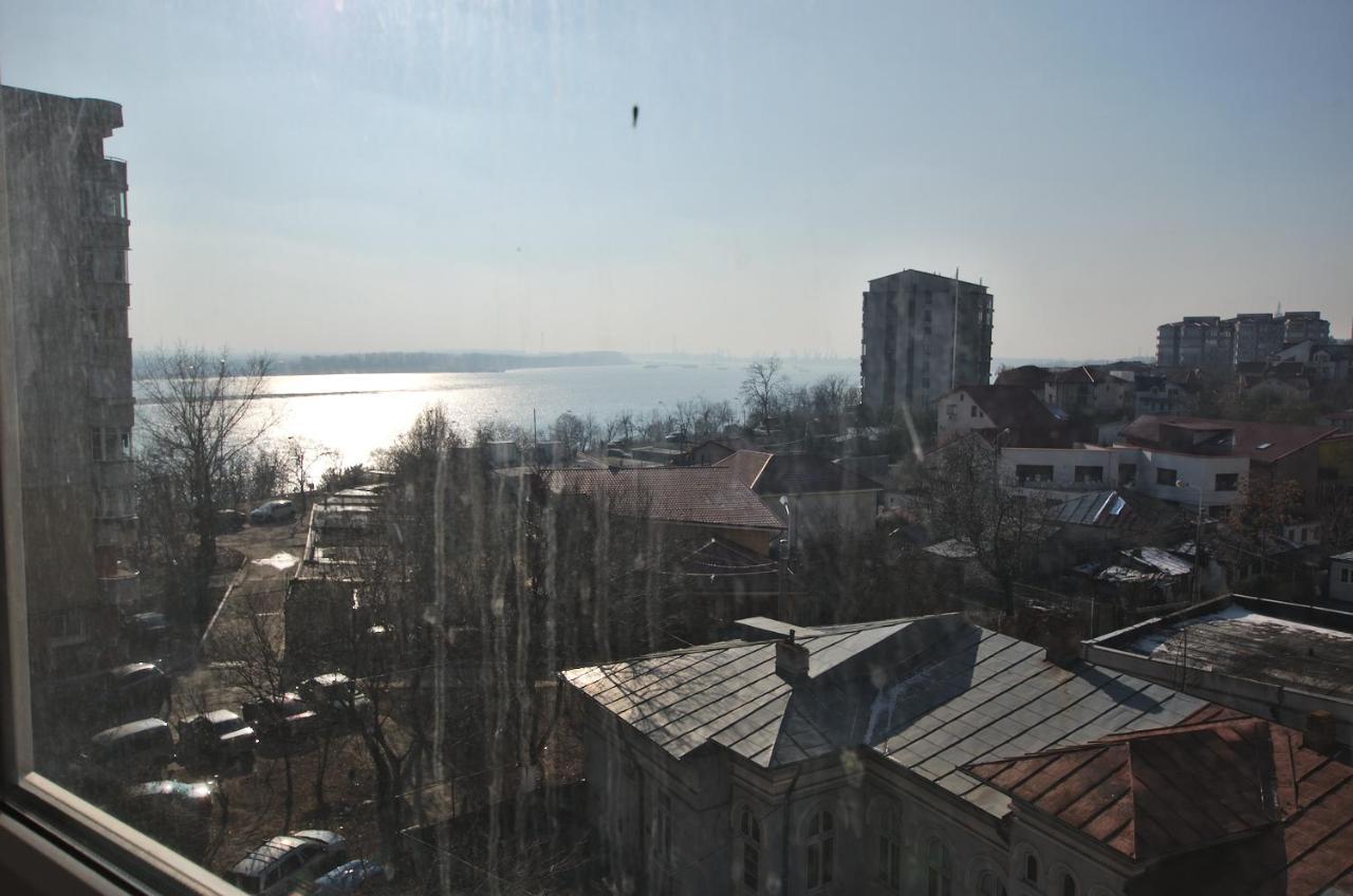 5 Apartshotel Faleza Galati Bagian luar foto