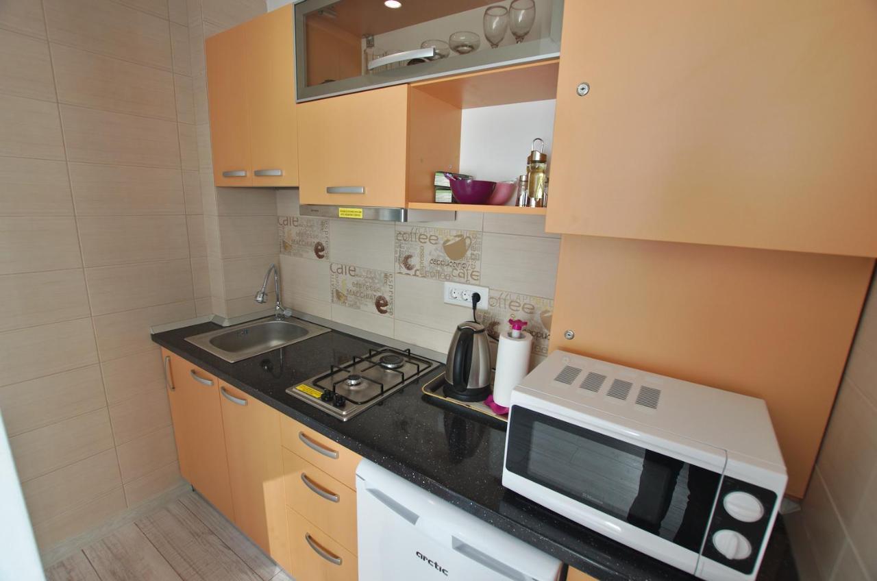 5 Apartshotel Faleza Galati Bagian luar foto