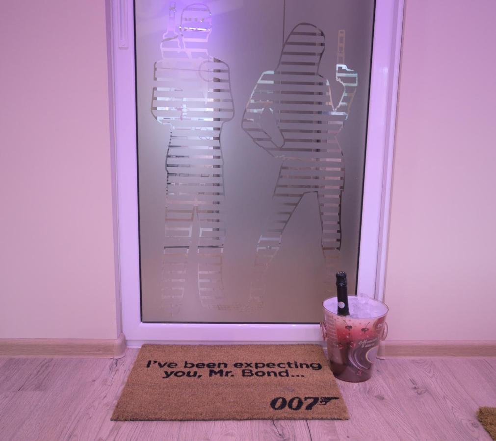 5 Apartshotel Faleza Galati Bagian luar foto