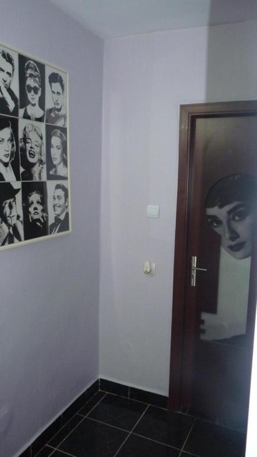5 Apartshotel Faleza Galati Bagian luar foto