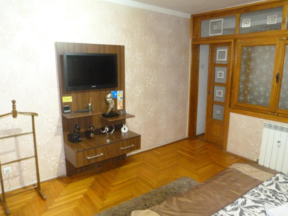 5 Apartshotel Faleza Galati Bagian luar foto